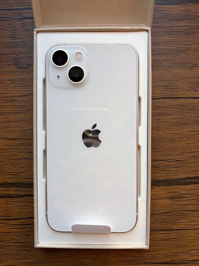 Apple iPhone 13 スターライト 本体