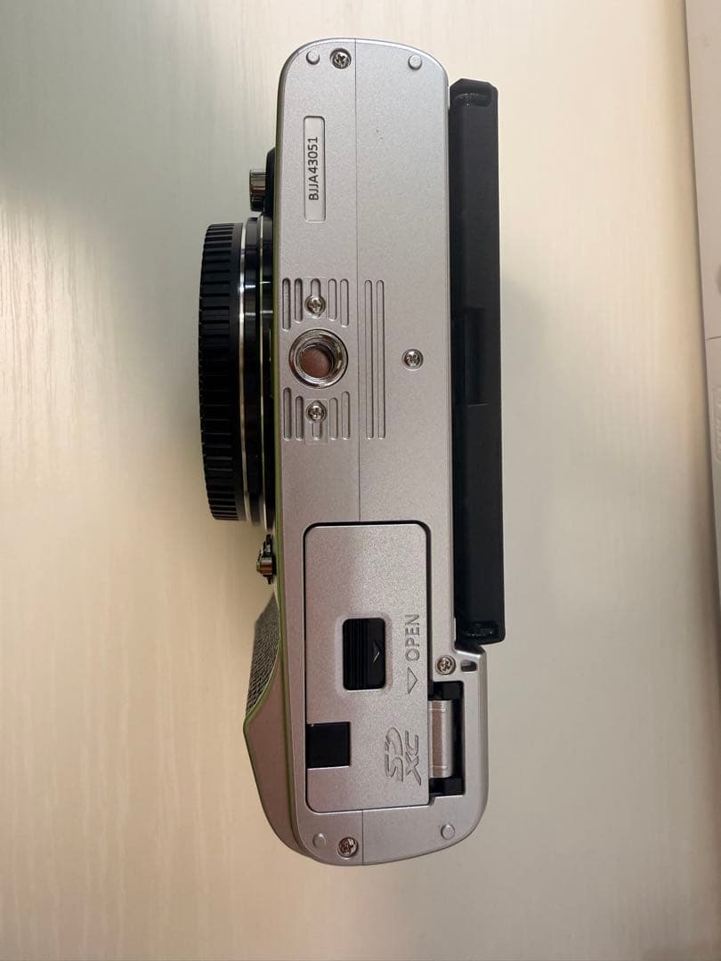 OLYMPUS PEN E-P7 EZ ダブルズームキット シルバー