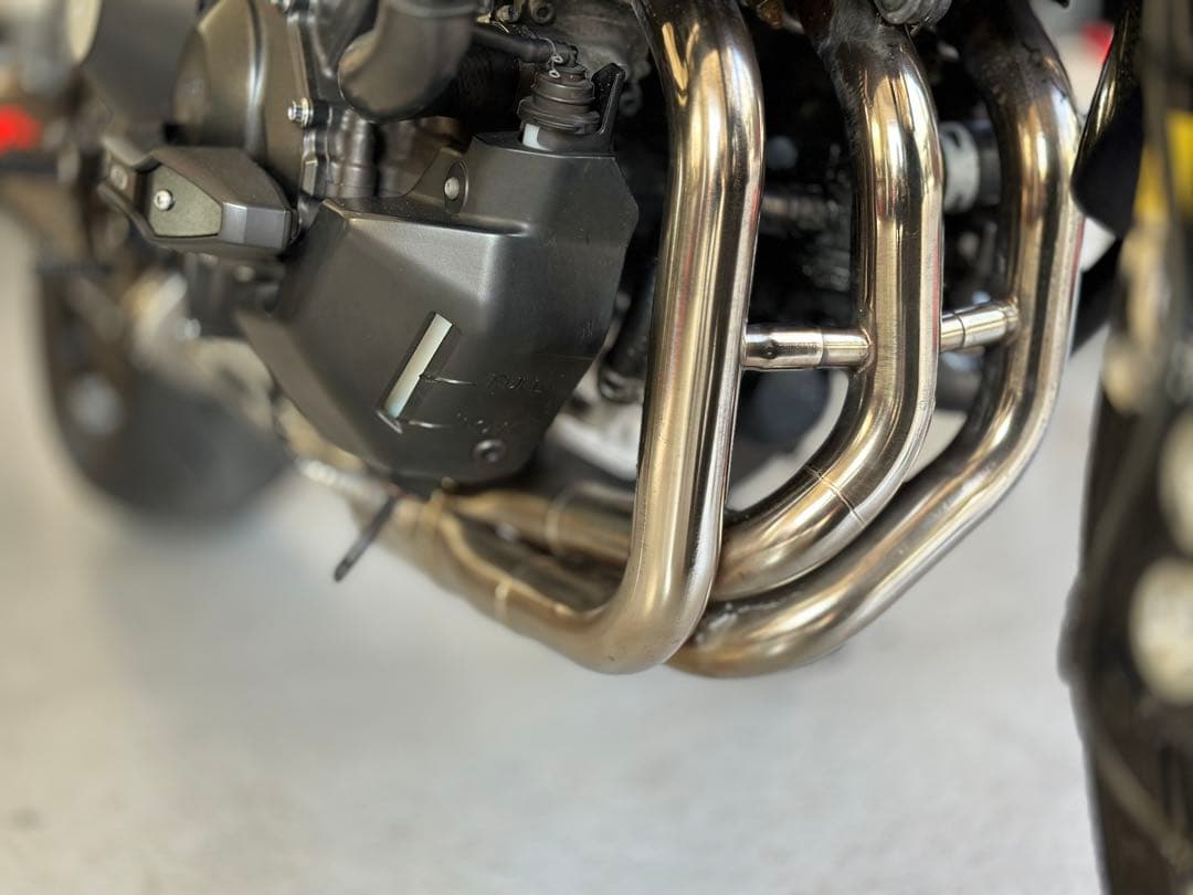 MT-09 XSR900 トレーサー　アクラポビッチ　フルエキゾーストマフラー