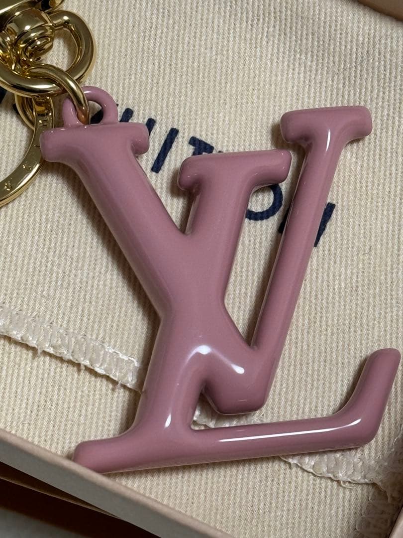 ルイヴィトン キーホルダー LV ポップ フラワー