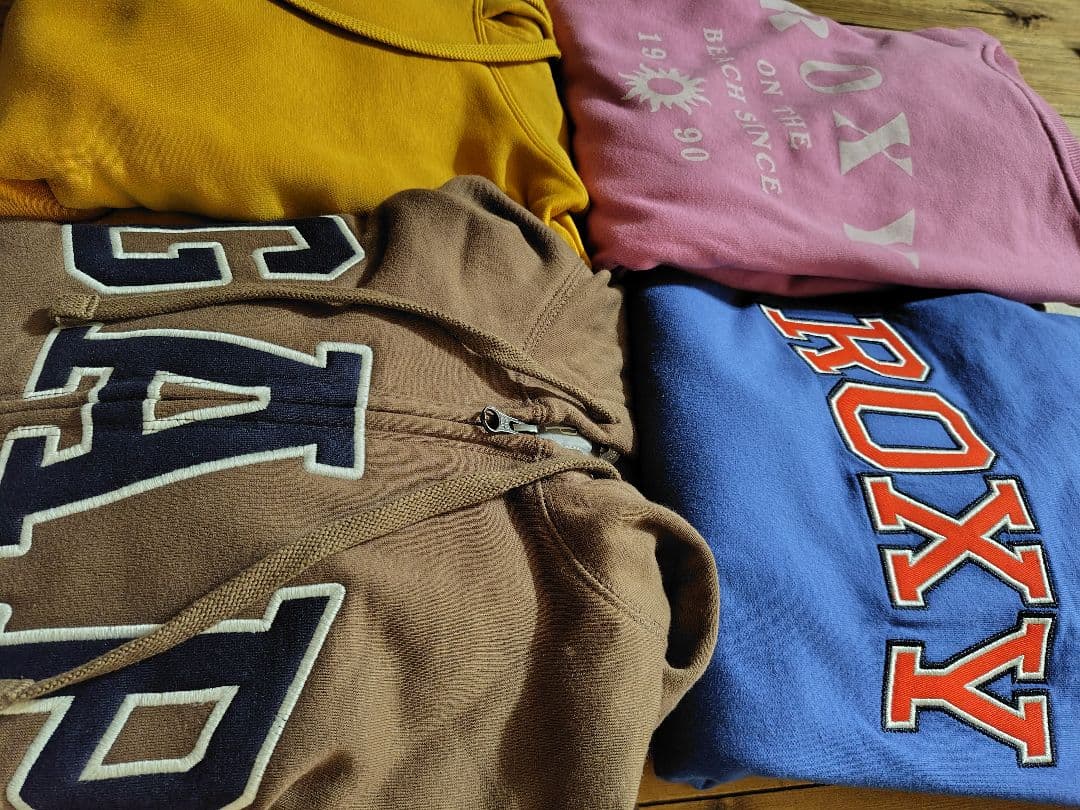 【本日限りｓALE】【未使用＆未使用に近い美品】ROXY✲GAP✲GU4点SET