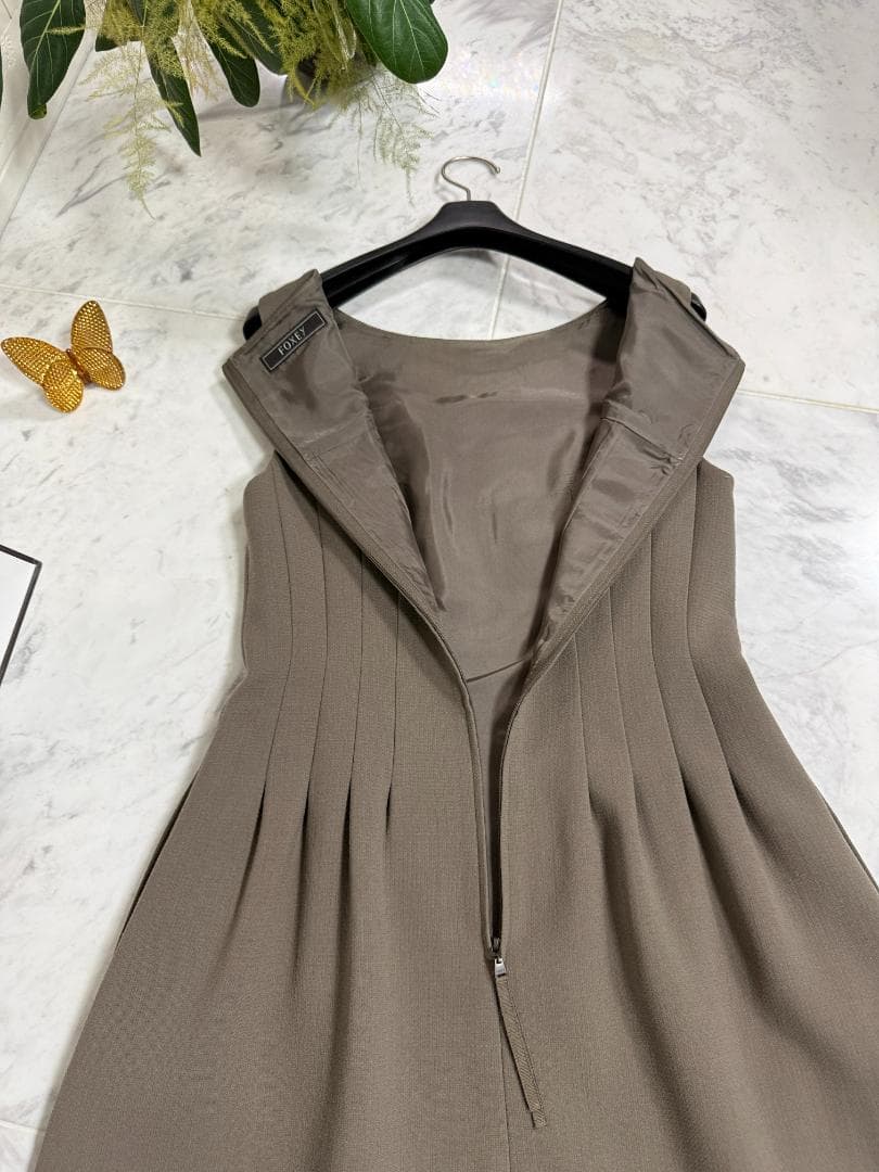 定価約12万★美品★FOXEYフォクシーマグノリア ウール美くびれシルエット38