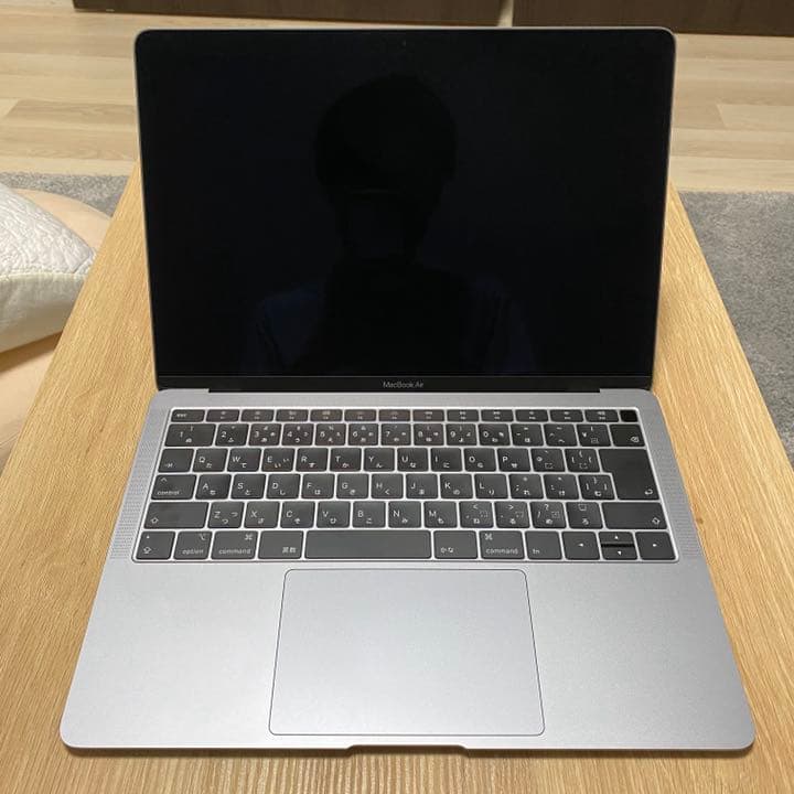 APPLE MacBook Air 2019年モデル　MVFJ2J/A