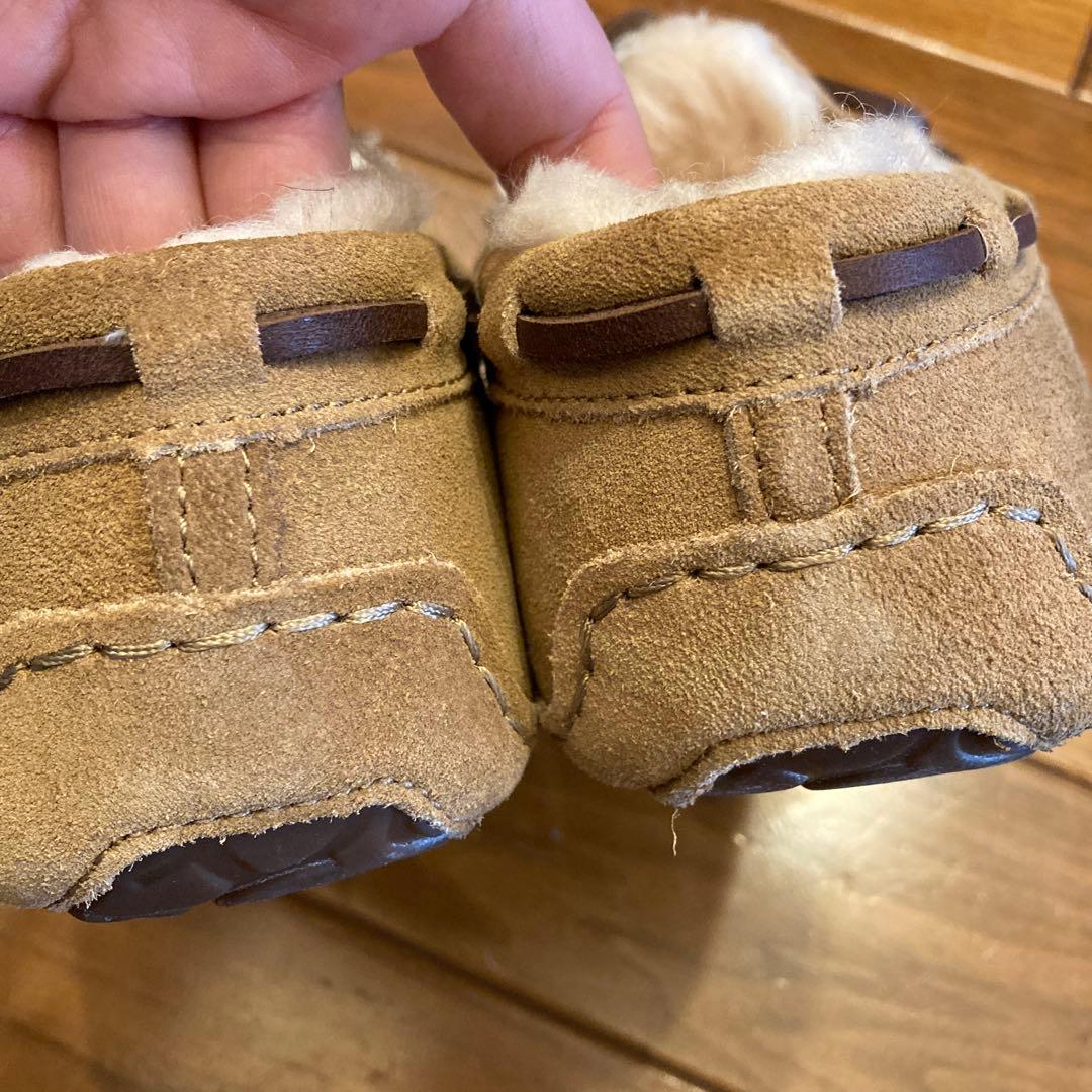 新品同様　UGG モカシン　24㎝