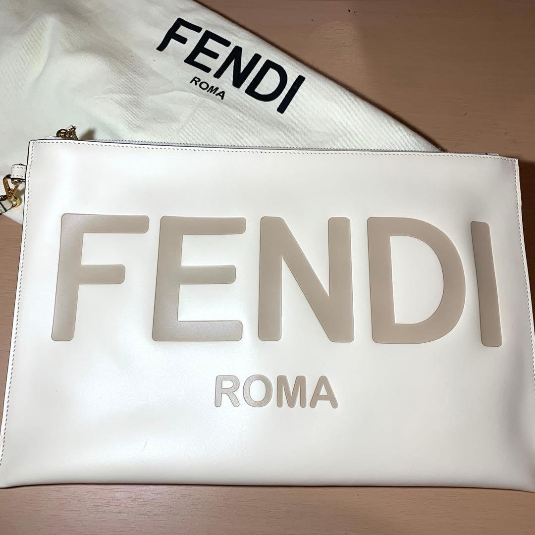 FENDI フェンディ フラットポーチ クラッチ セカンドバッグ