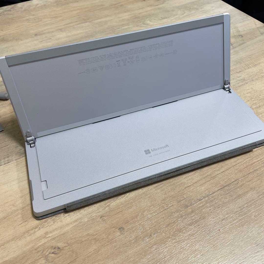 surface pro 5 メモリ:16GB SSD:512GB