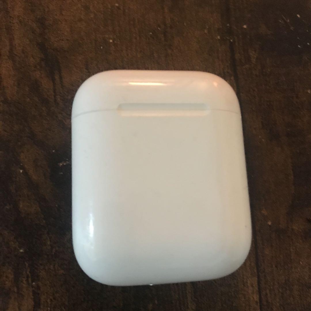 Apple 純正 AirPods 左耳側、充電ケース