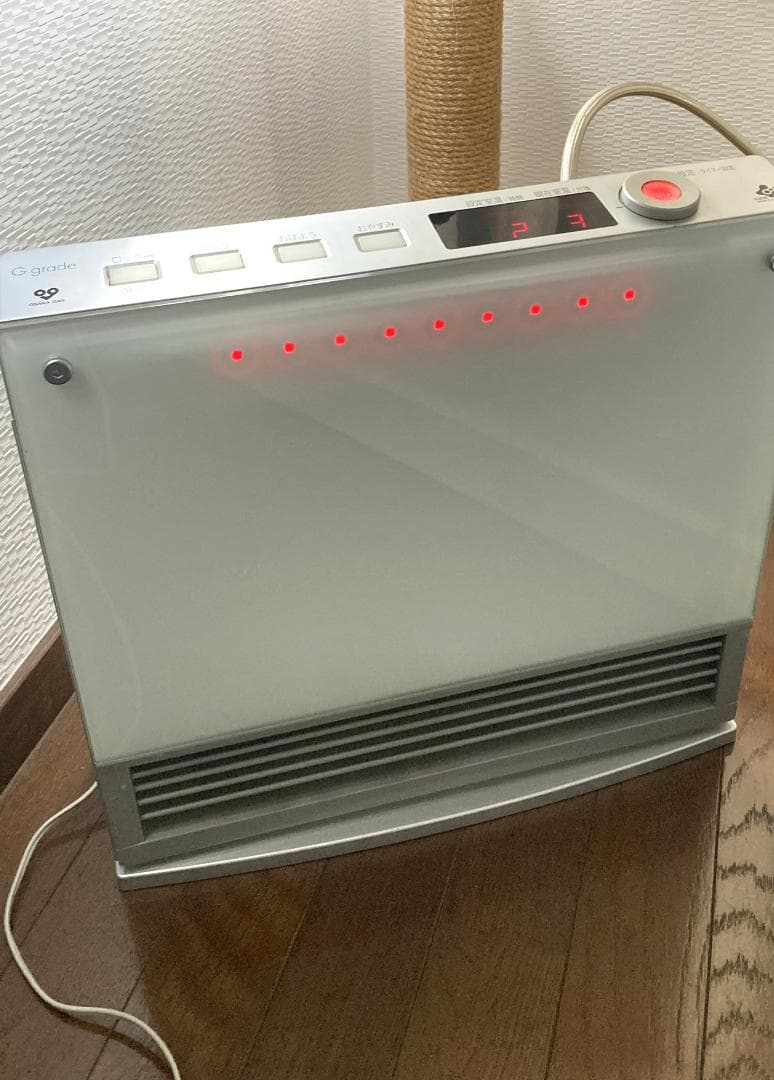 ガラスパネル　ホース付　高級ガスファンヒーター　木造７畳　取説有り