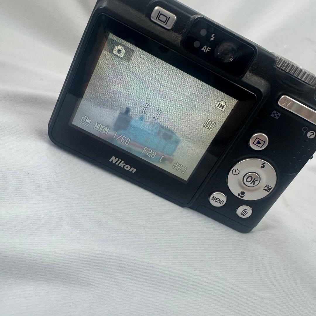 Nikon COOLPIX P50 クールピクスP50 コンパクトデジタルカメラ