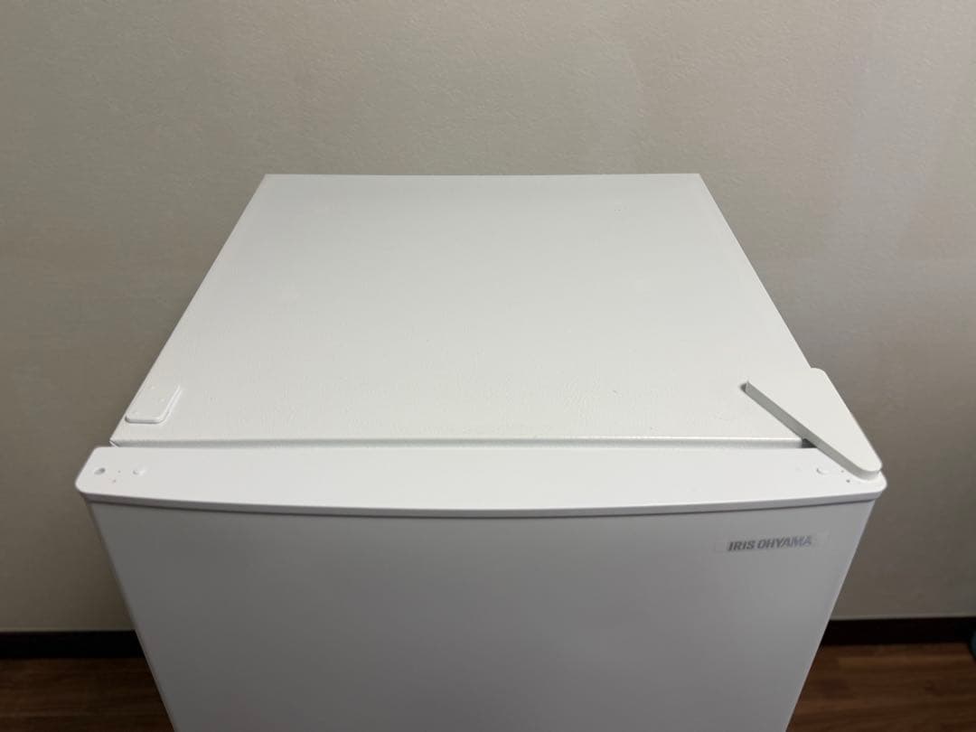 アイリスオーヤマ IRSD-14A-W ノンフロン冷凍冷蔵庫