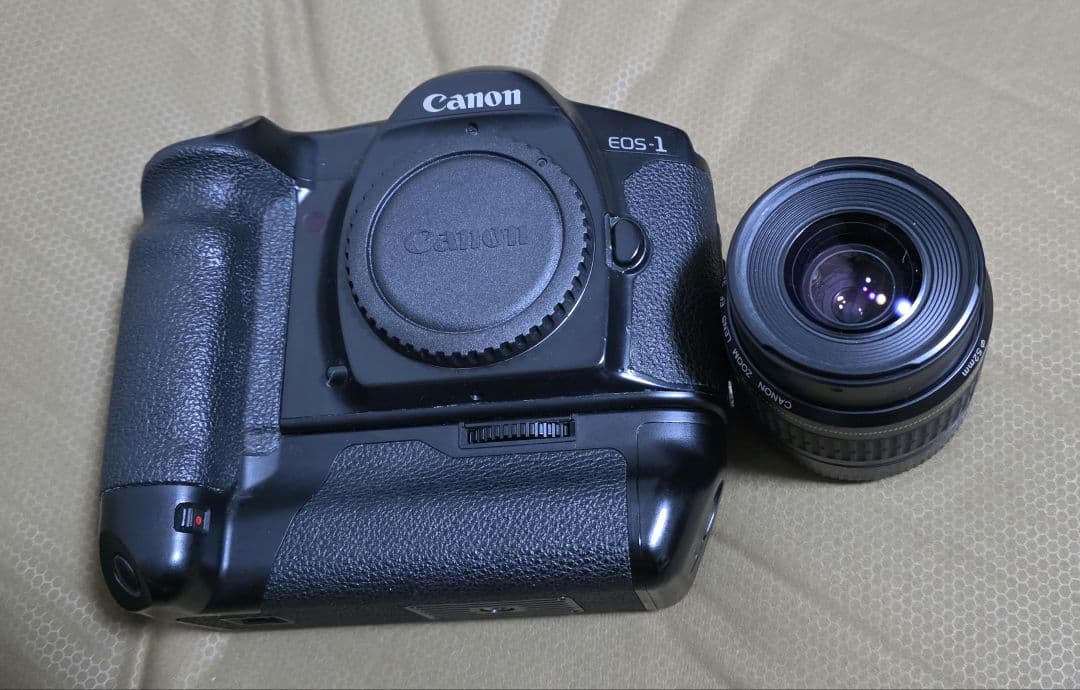 フィルムカメラ Canon eos1+POWERDRIVE BOOSTER+ef35-80mm