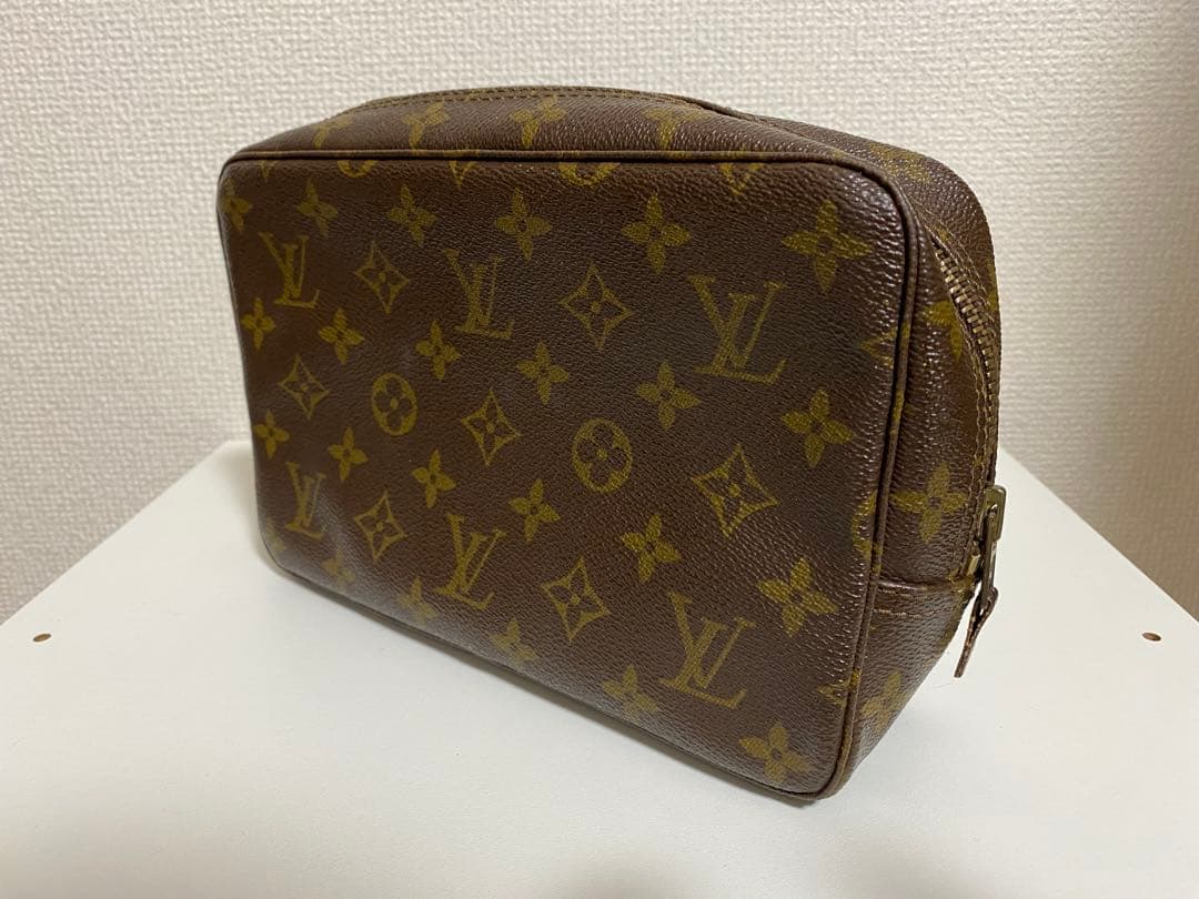 ルイヴィトン 　トゥルース　トワレット