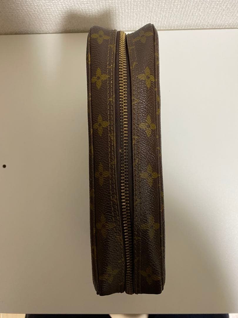 ルイヴィトン 　トゥルース　トワレット