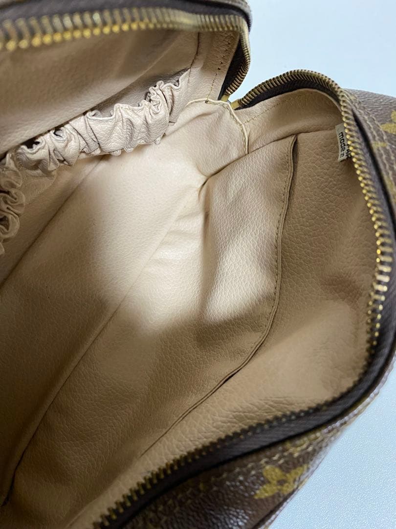 ルイヴィトン 　トゥルース　トワレット