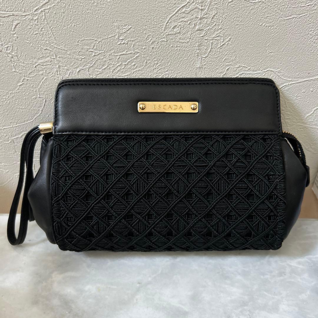 ESCADA エスカーダ　ブラック クラッチバッグ