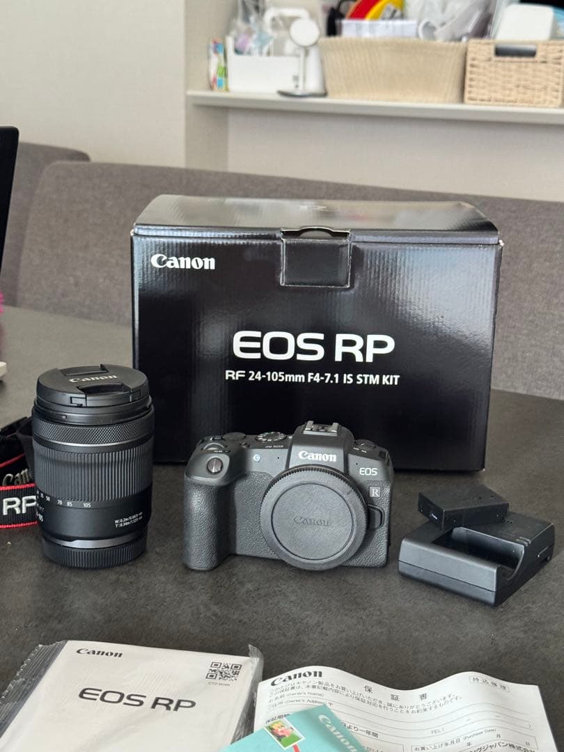 【美品】Canon EOS RP フルサイズ一眼 レンズ未使用 SD64GB付