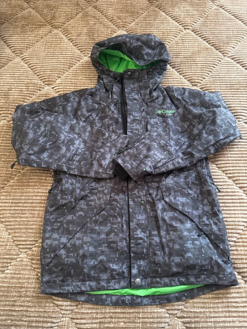 【超美品】Columbia Titanium スキーウェア　防水ジャケット