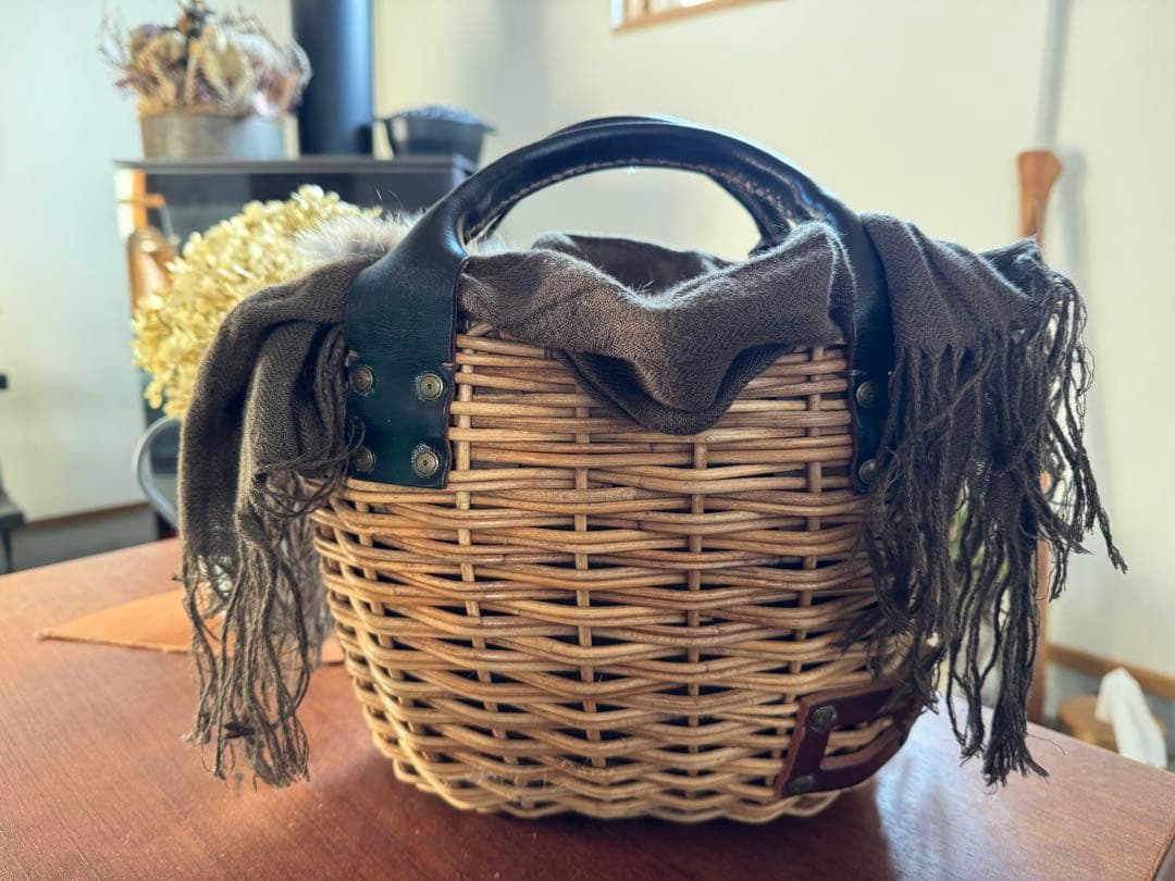 専用eb.a.gos エバゴス ブライドルシリーズ ラビットファー２本編みバッグ