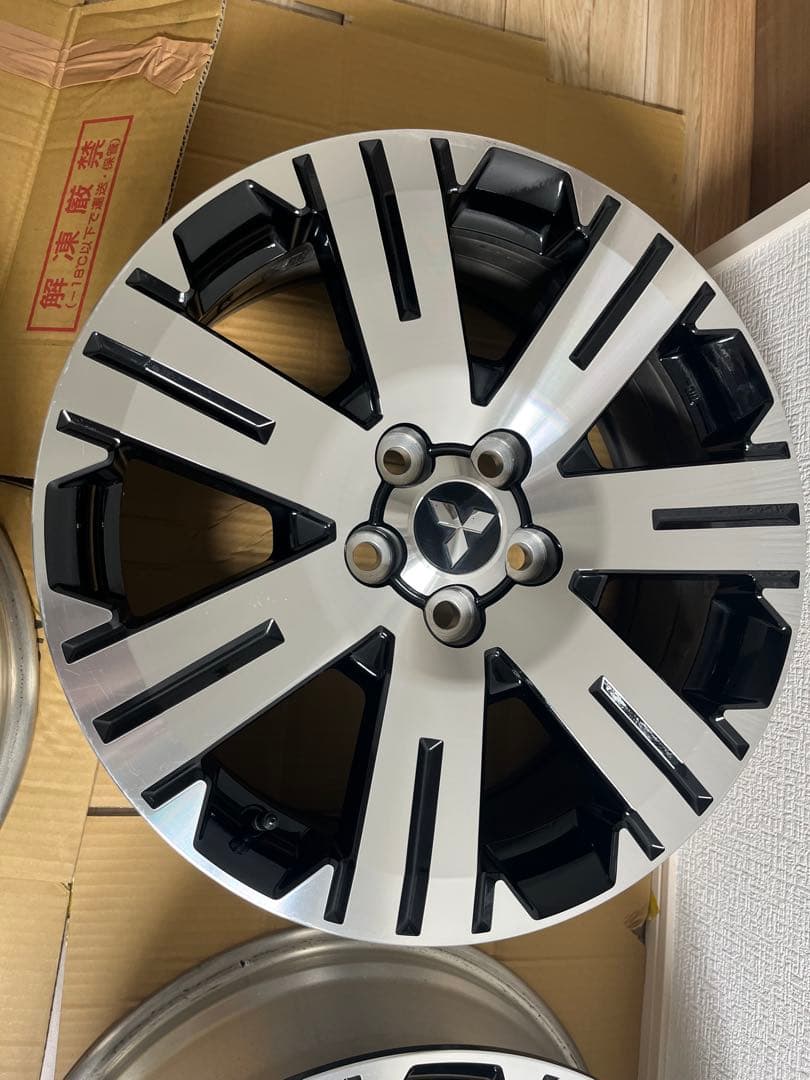 デリカd5 純正ホイール