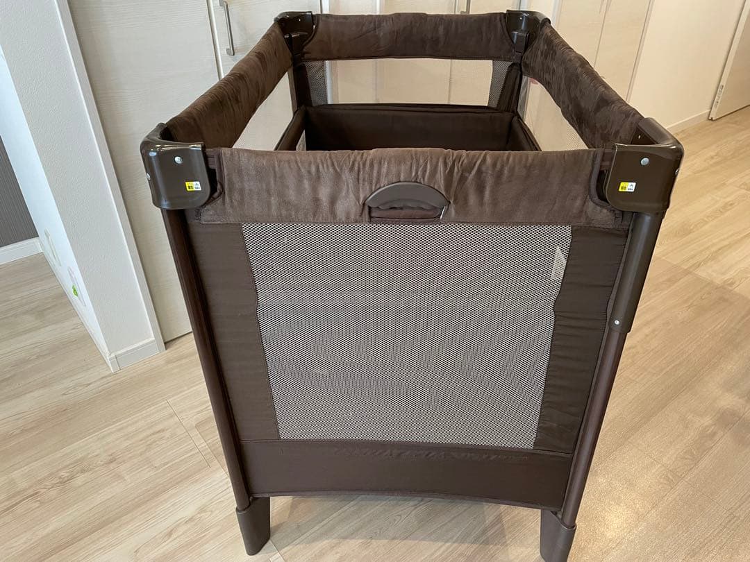 美品✨【Aprica/アップリカ】ココネルエアープラス ブラウン ベビーベッド