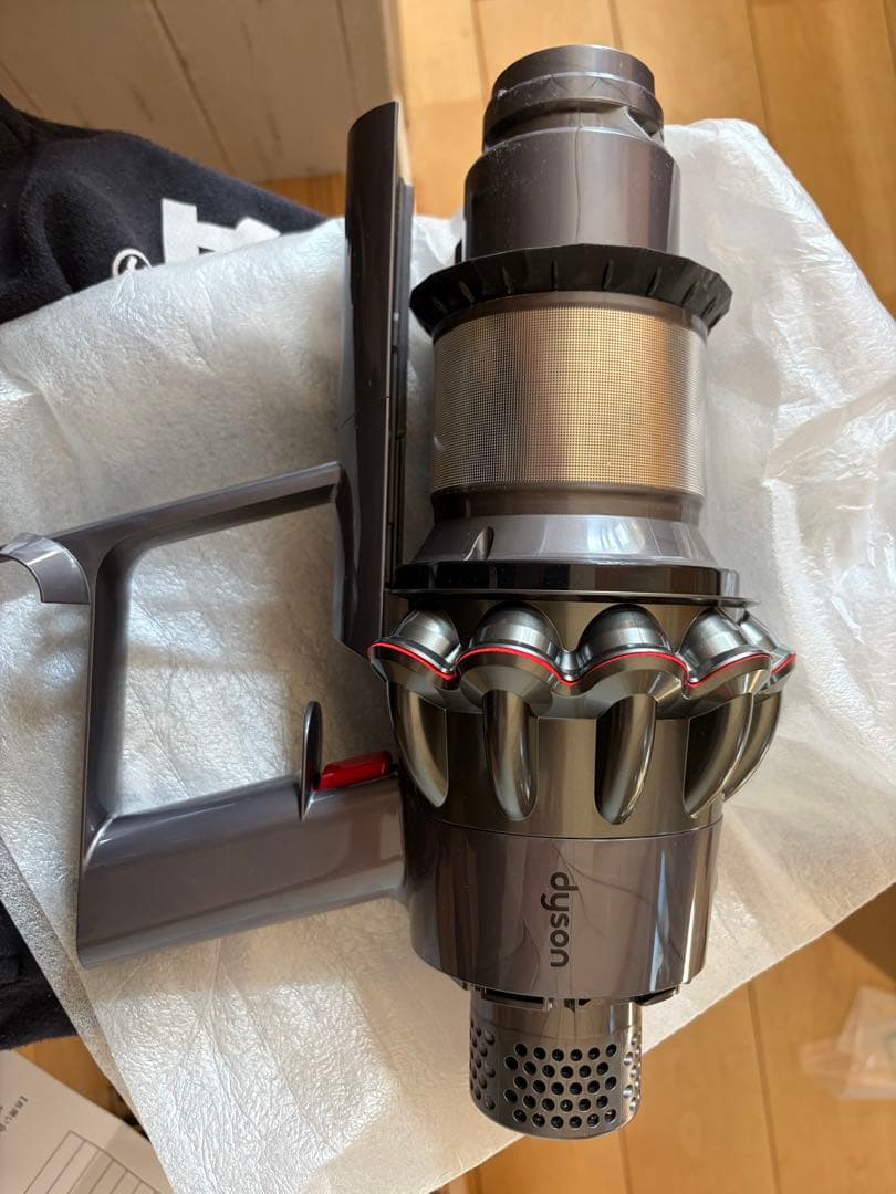 最終値下　［新品未使用］ダイソン v10 本体