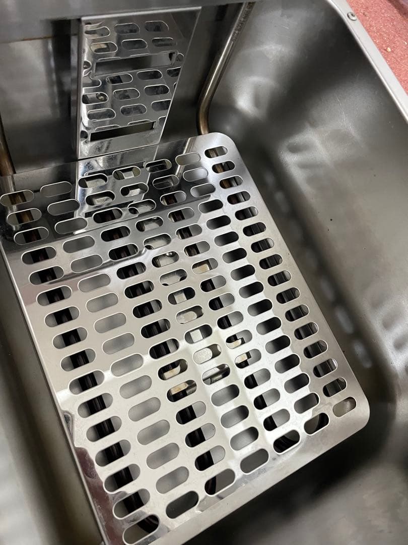 テンポス　卓上型電気フライヤー　TBEF-7