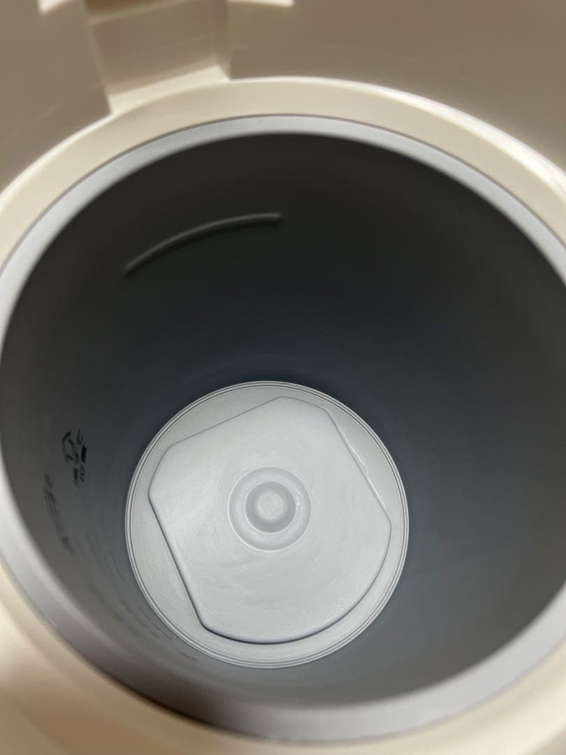 象印　スチーム式加湿器　ZOJIRUSHI EE-RQ50-WA WHITE