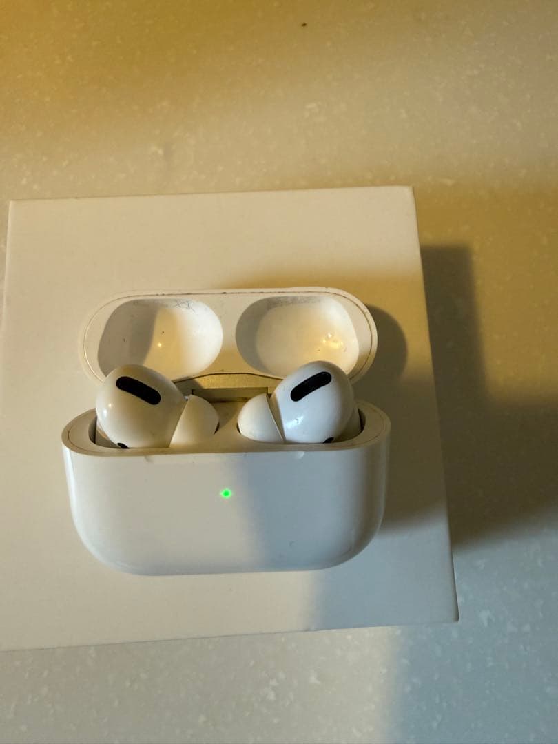 AirPods Pro 第2世代 MagSafe Lightning