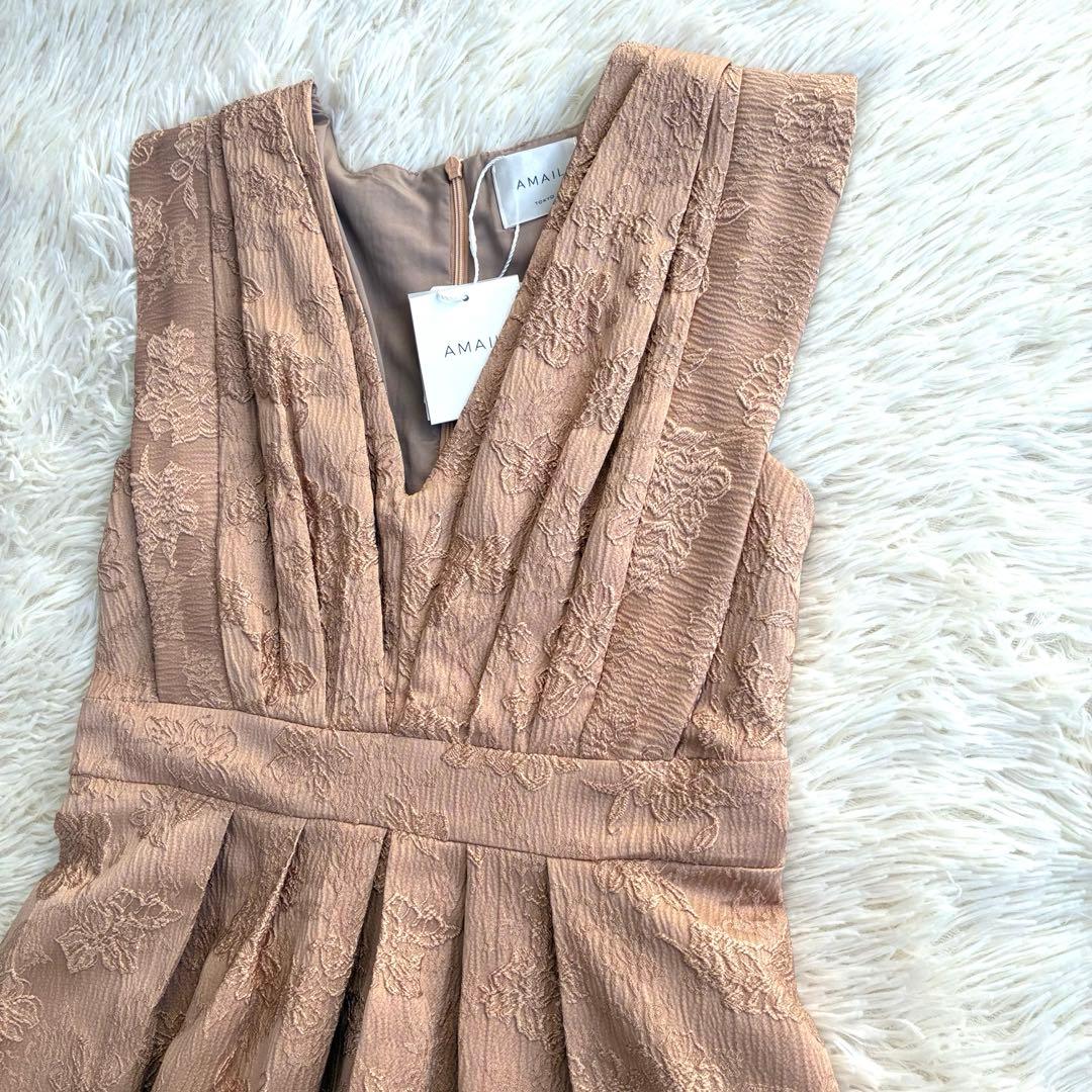 新品　AMAILオケージョンドレス お呼ばれ　ベージュ　ジャガードワンピース