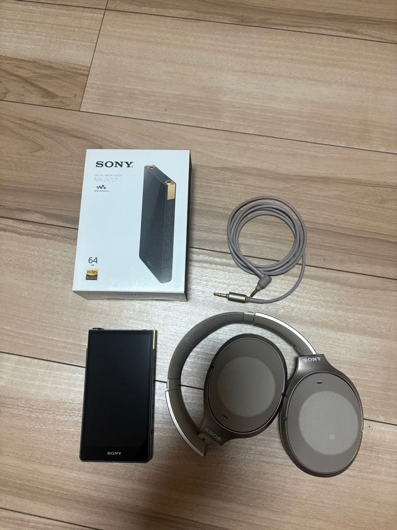 ソニーウォークマンNW-ZX707 SONYヘッドフォンお付けします