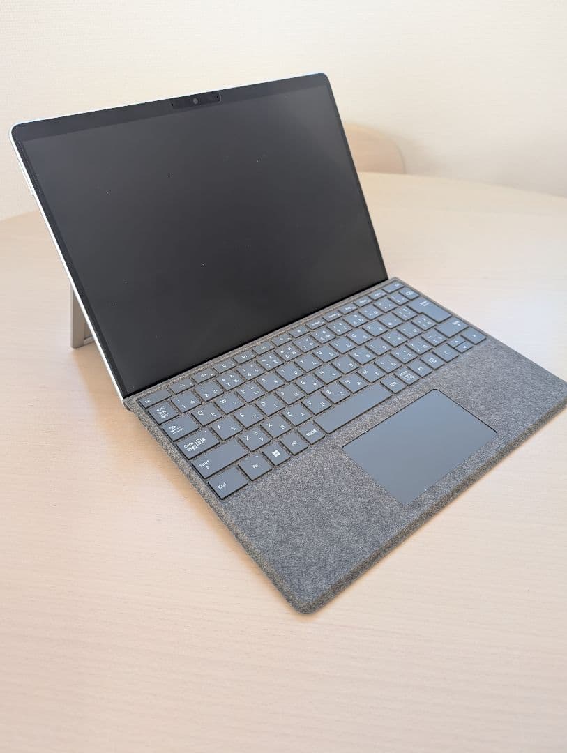 美品Microsoft Surface Pro 8 純正アクセサリー付