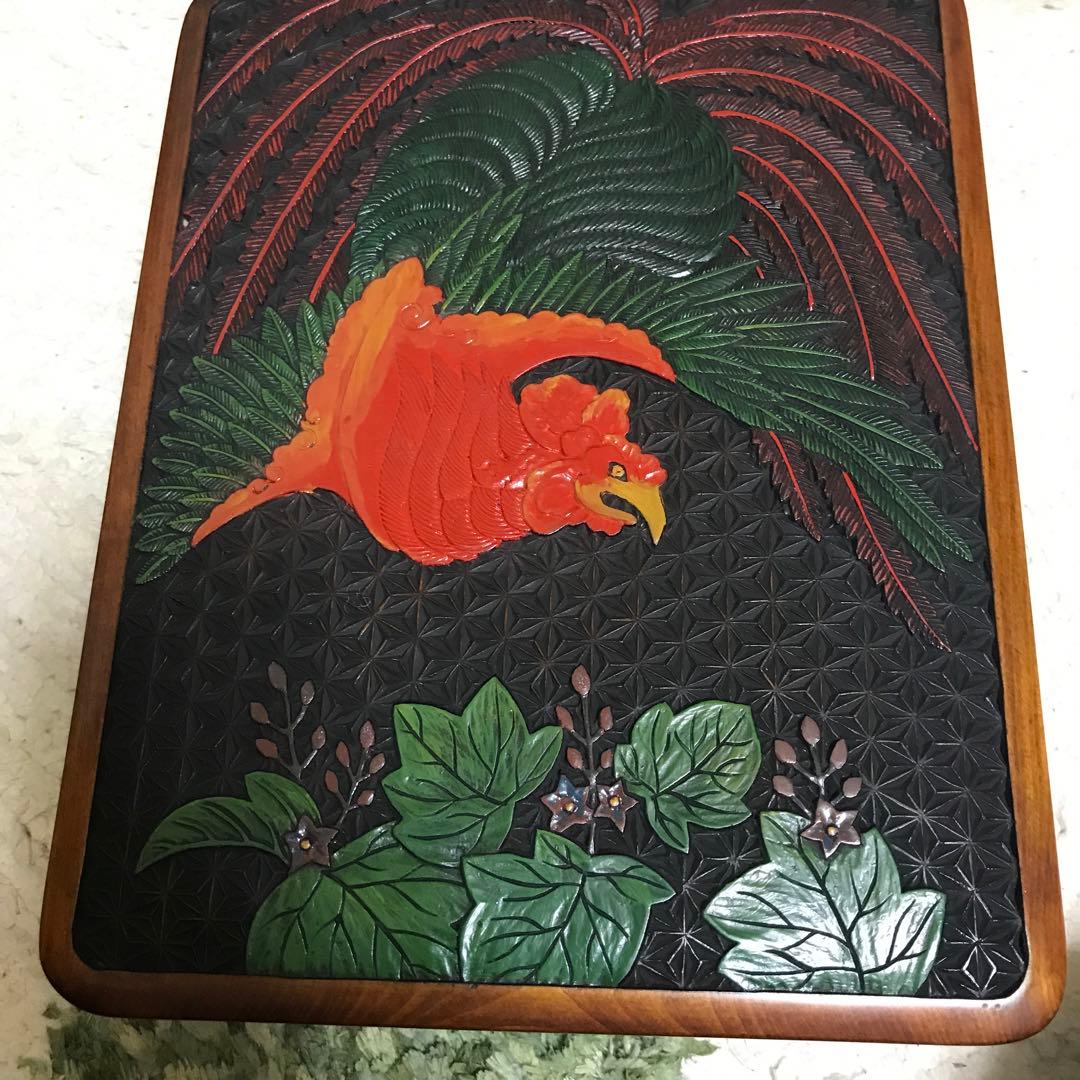 岡山　烏城彫り漆器箱 赤い鳥の彫刻
