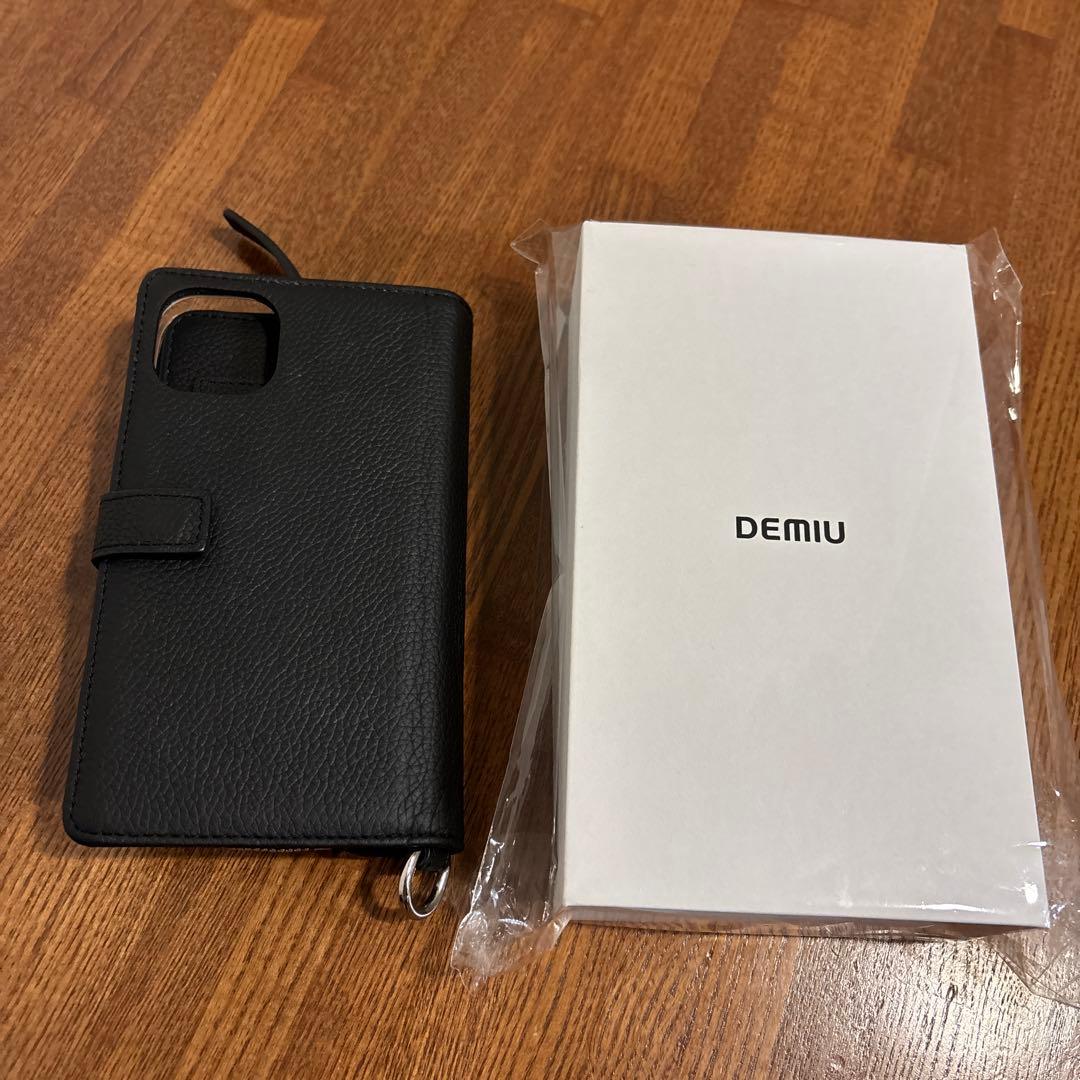 DEMIU ミュウ　レミーポシェiPhone15ラウンドファスナー財布型ケース