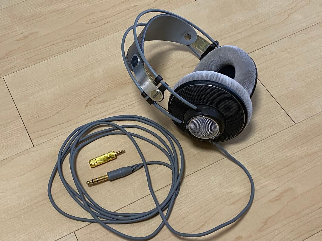 AKG K601　ヘッドホン