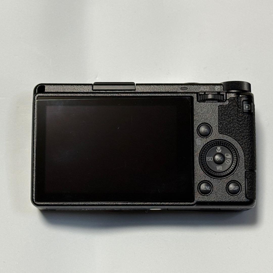 お*つ様 RICOH GRⅢx　予備バッテリー・充電器付き　ショット数2700未