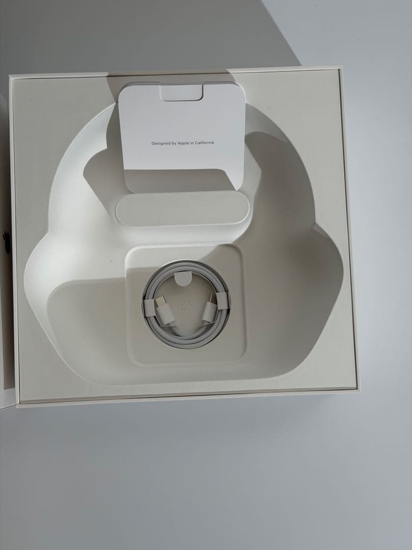 ヘッドホン Apple AirPods Max