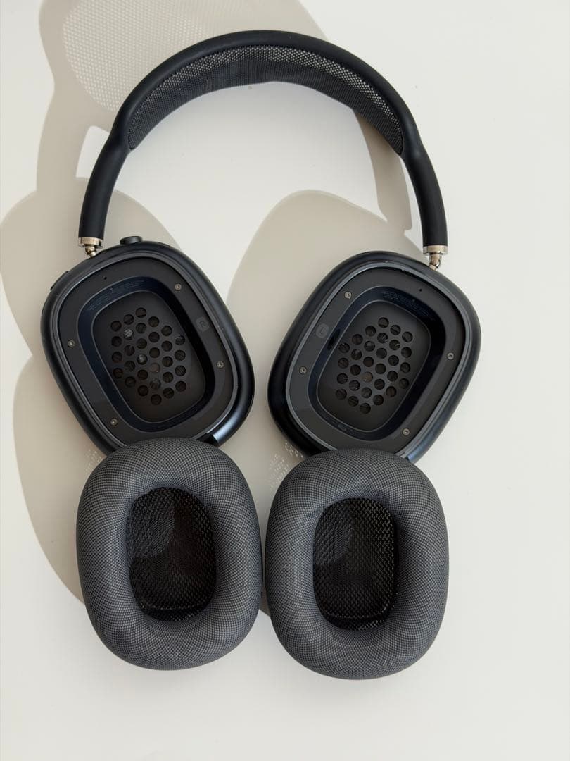 ヘッドホン Apple AirPods Max