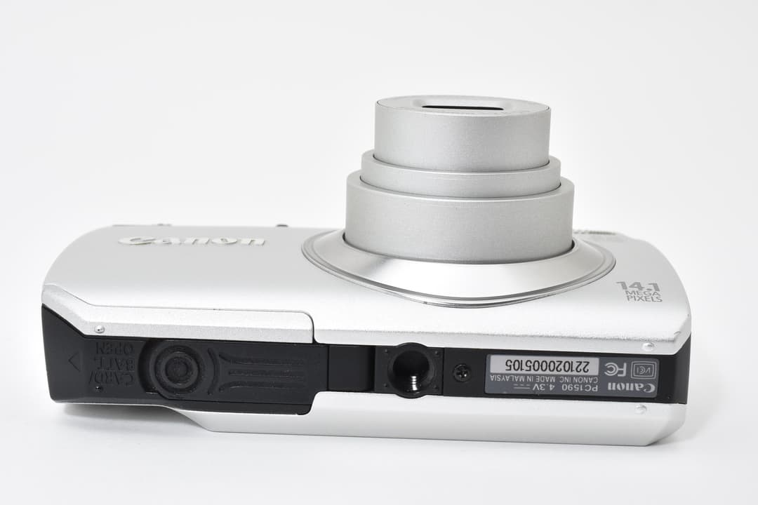 CanonPowerShotA3200ISシルバーPC1590 0236