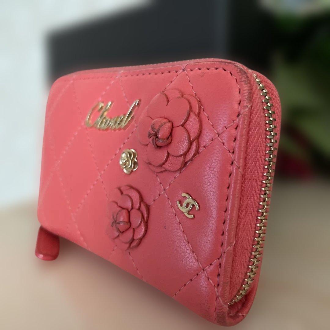 CHANELピンク キルティング ケース