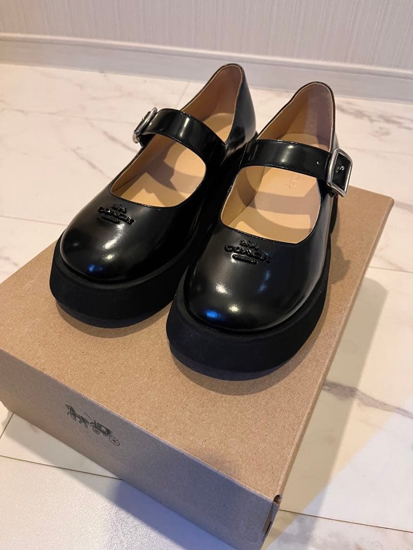 【COACH 】メリージェーン厚底靴