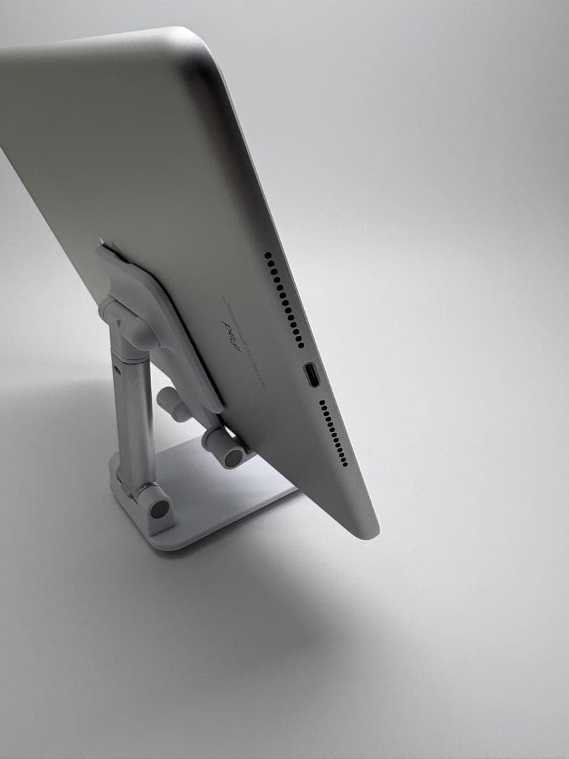 即発送・美品☆iPad第6世代　32GB Wi-Fiモデル　MR7G2J/A