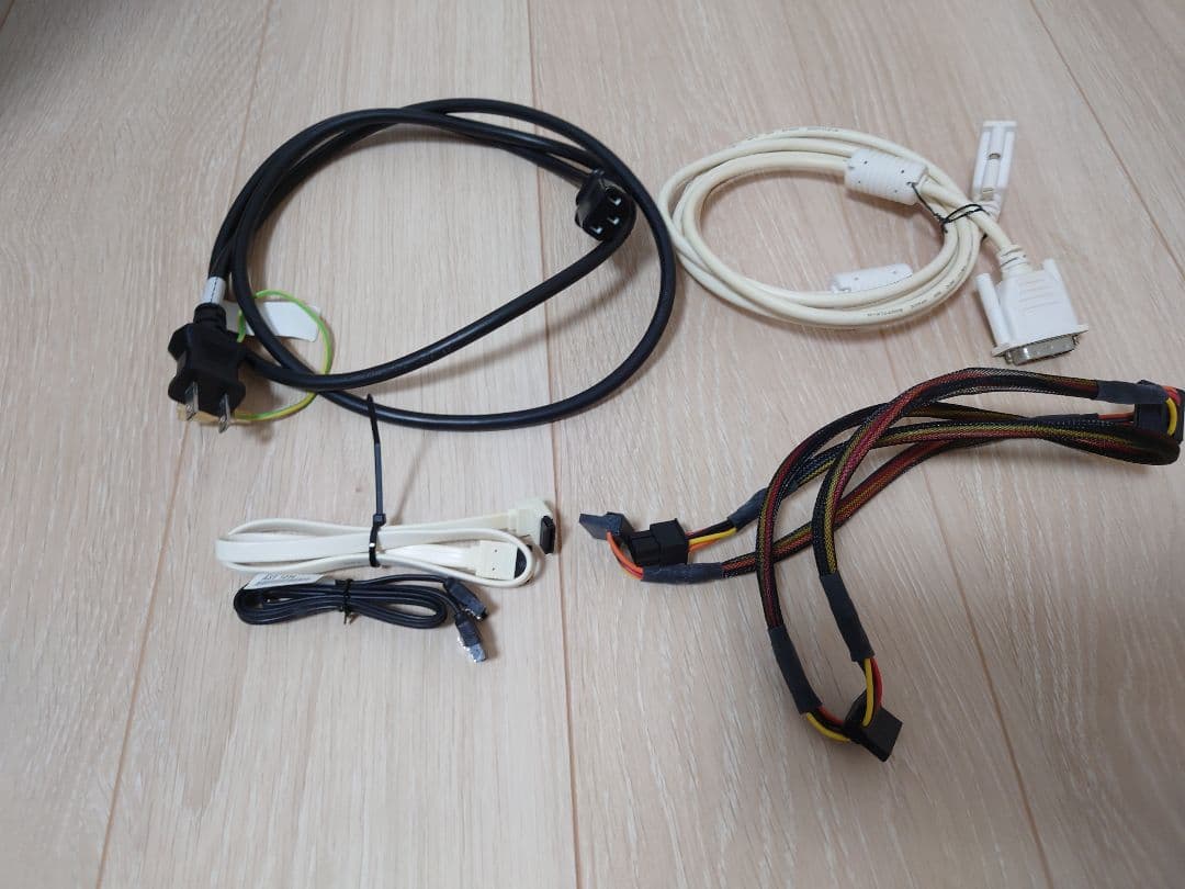 【中古PC】AMD FX-8320.GTX650.Antecケース