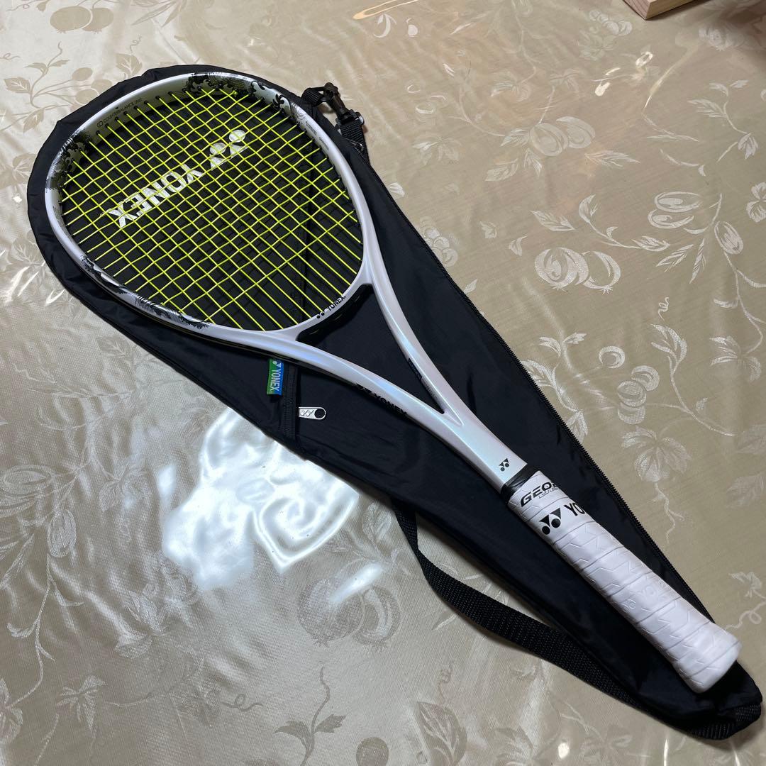 美品 送料無料 ヨネックスGEOBREAK 80S ジオブレイク ホワイト