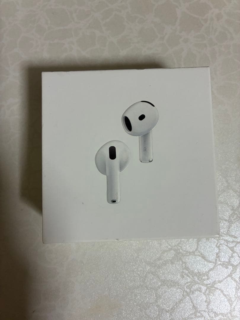イヤホン Apple AirPods4 noise cancellation