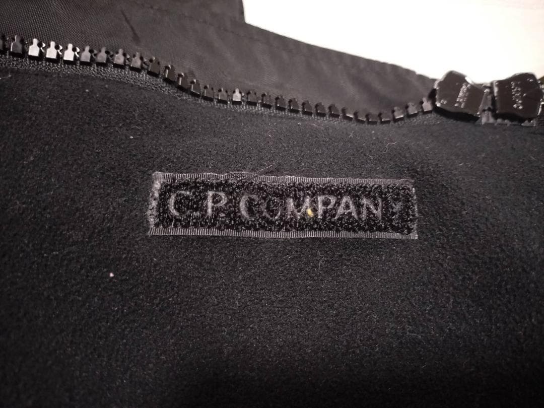 ★90-00　年代　レア　CP COMPANY イタリア製　古着コート　黒　50