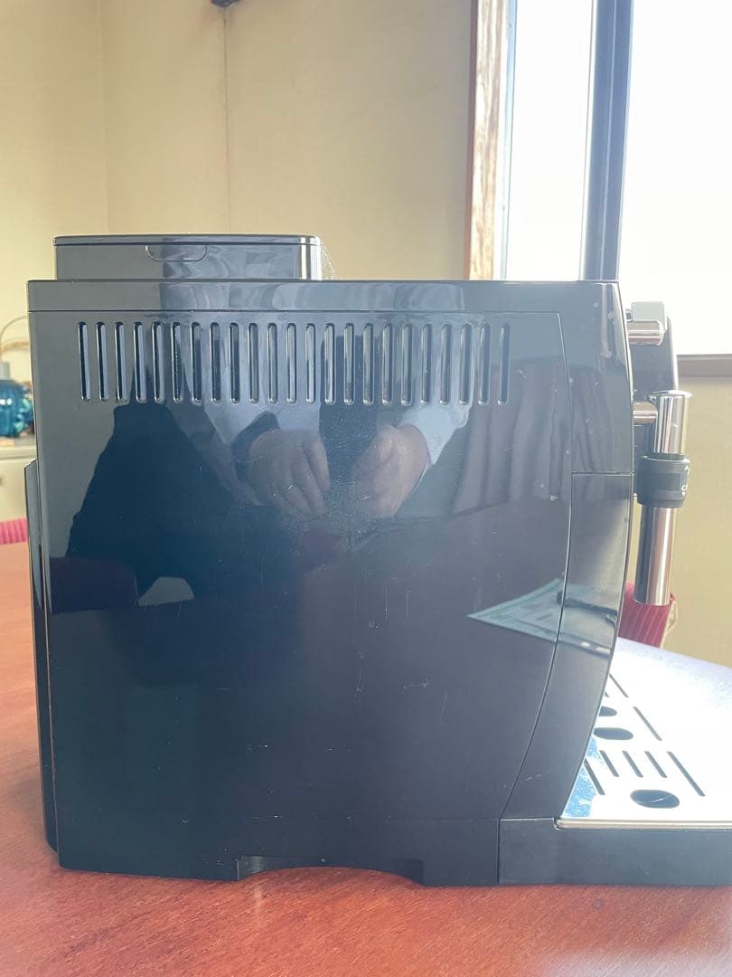 u*a様 デロンギ マグニフィカS 自動エスプレッソマシン ECAM23120B