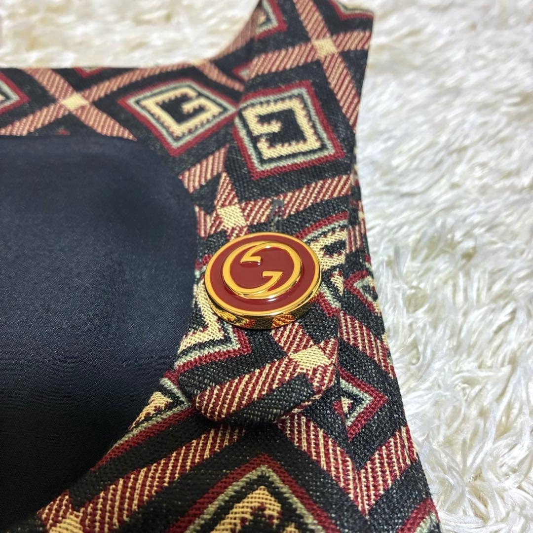 【mimina】ショートジャンプスーツ　ノースリーブ　総柄　新品