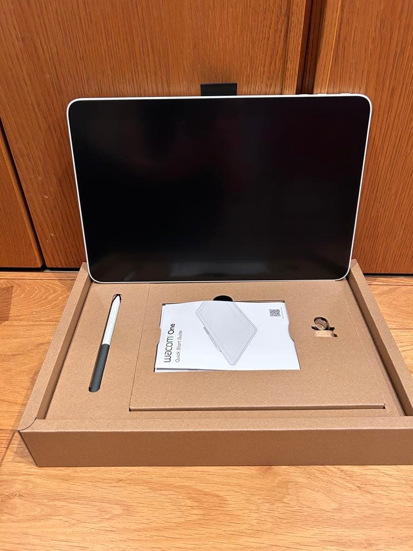 ワコム　ペンタブ　WACOM One ペンディスプレイ 13インチ 本体