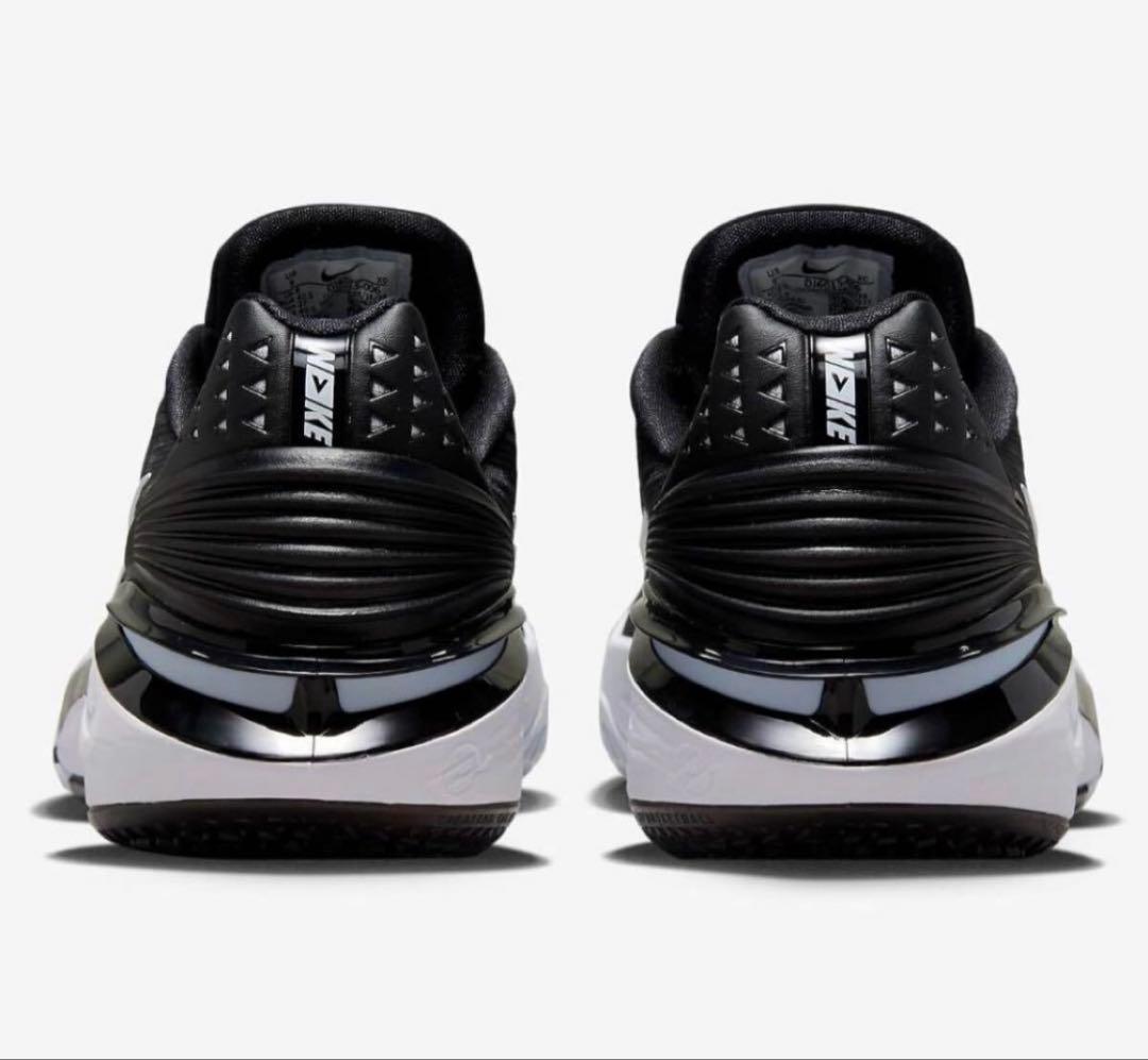 新品　ナイキ　エアズームG.T.CUT2 28.5㎝