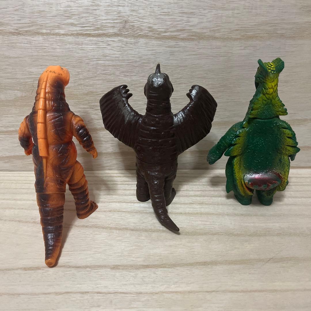 様用ポピー怪獣足製11体ソフビ